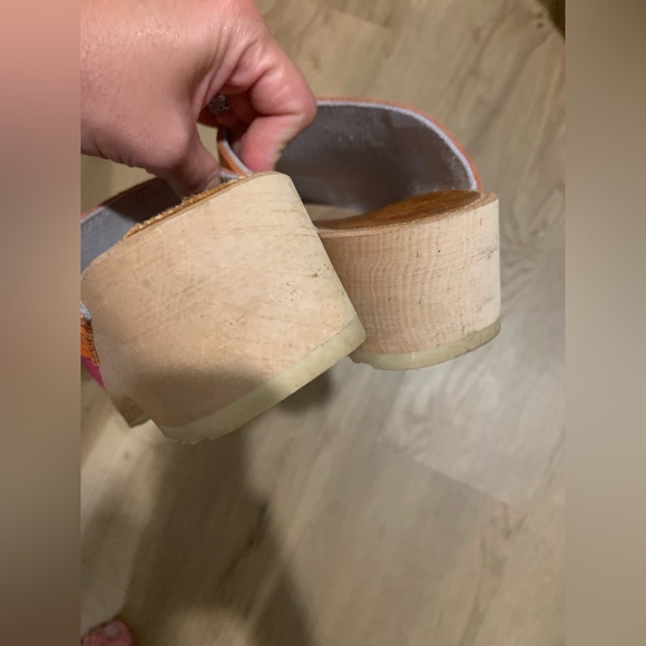 NWOB Hanna Andersson Pink+ orange leather clogs lace cut detail size 7/37 - Picture 3 of 9